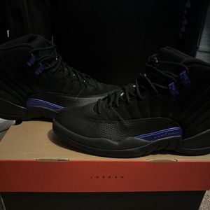 Jordan 12 Dark Concord sz 9